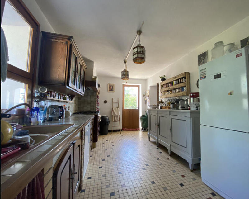 Maison - 320 m² - 12 pièces