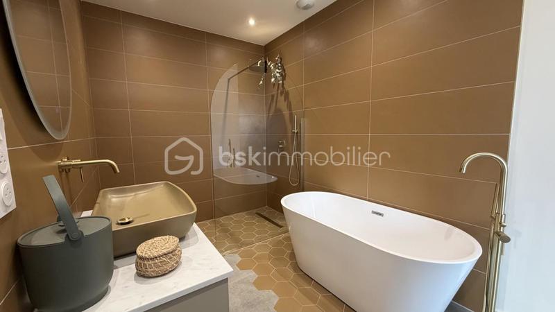 Maison - 145 m² - 5 pièces