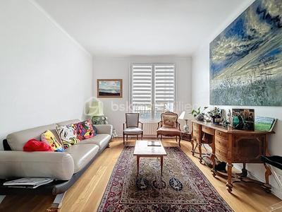 Maison - 89 m² - 5 pièces