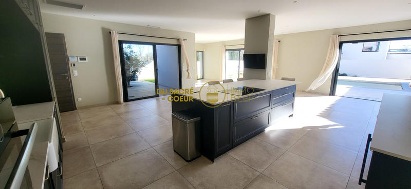 Villa - 169 m² - 5 pièces