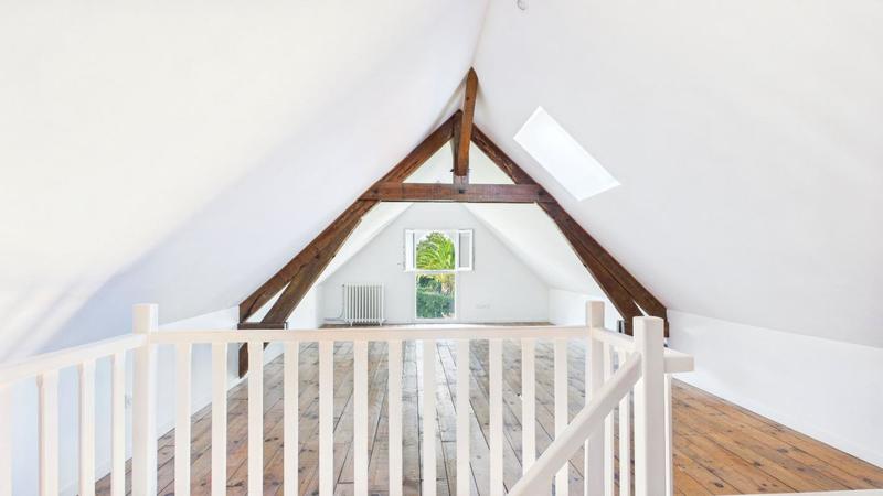 Maison - 240 m² - 10 pièces