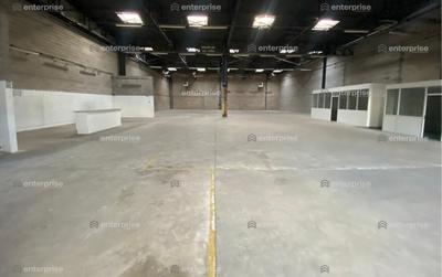 Local d'activité / Entrepôt - 913 m²
