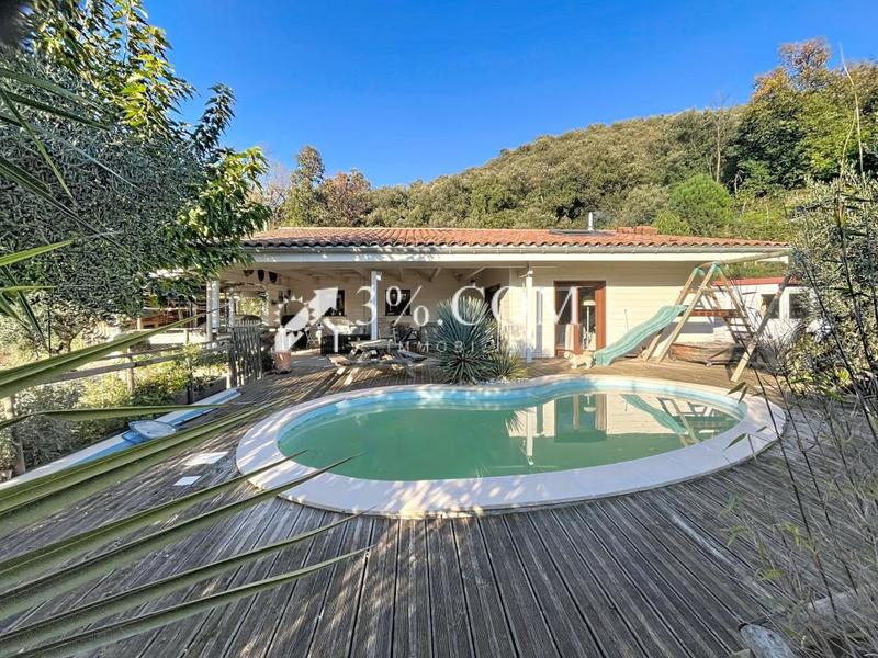 Maison - 111 m² - 4 pièces