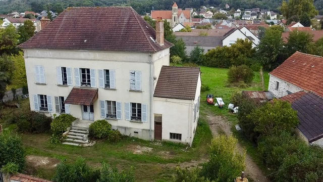 Propriété - 246 m² - 7 pièces