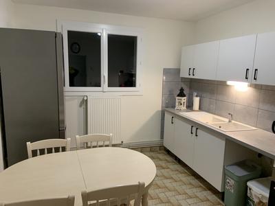 Appartement - 89 m² - 5 pièces