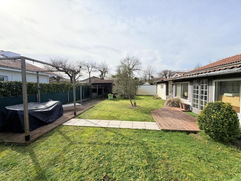 Maison - 137 m² - 6 pièces