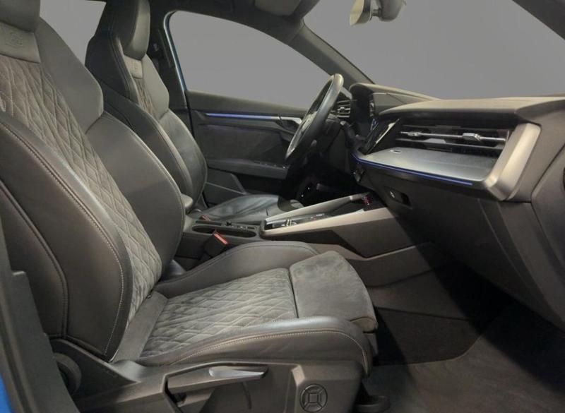 Audi A3 sportback 40 TFSIe 204 s-Line Hybride Rechargeable / Matrix Led B&amp;O Jantes 18" Sieges et Coffre Elec Alcantara