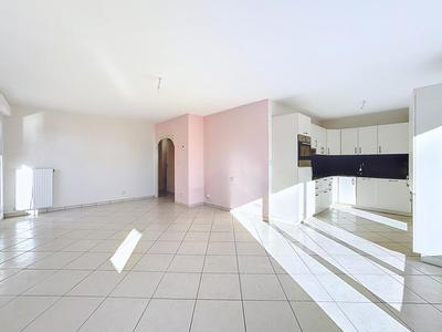 Appartement - 84 m² - 3 pièces