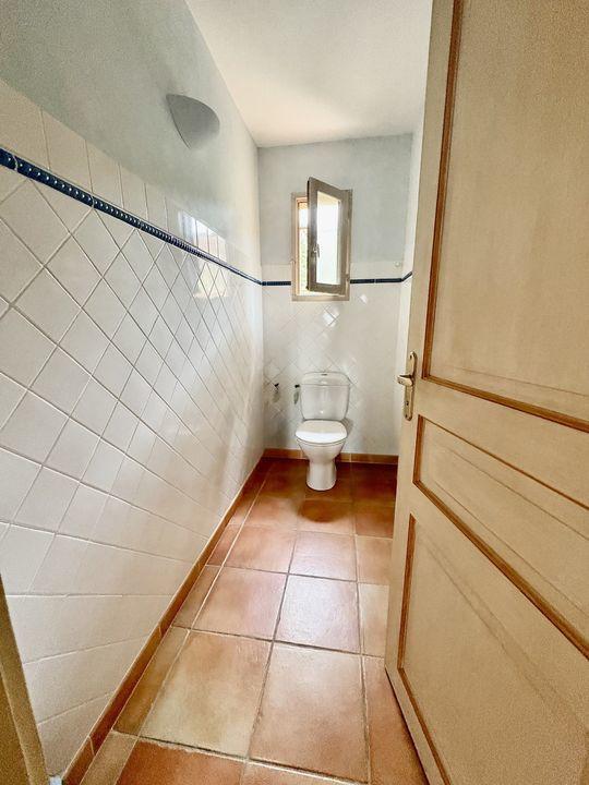 Villa - 185 m² - 6 pièces