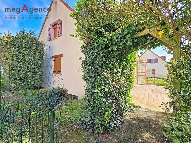 Maison traditionnelle - 145 m² - 7 pièces