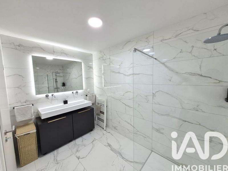 Appartement - 75 m² - 3 pièces