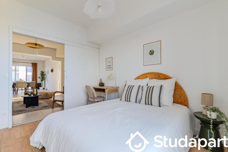 Chambre - 12 m² - 1 pièce