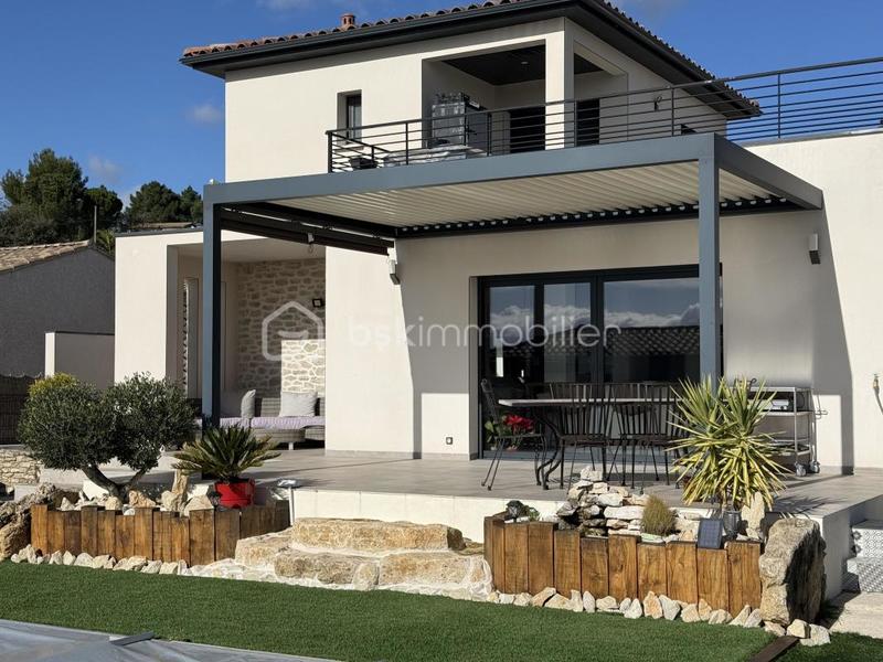 Demeure - 126 m² - 5 pièces