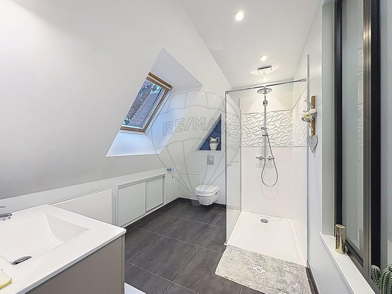 Maison - 156 m² - 5 pièces