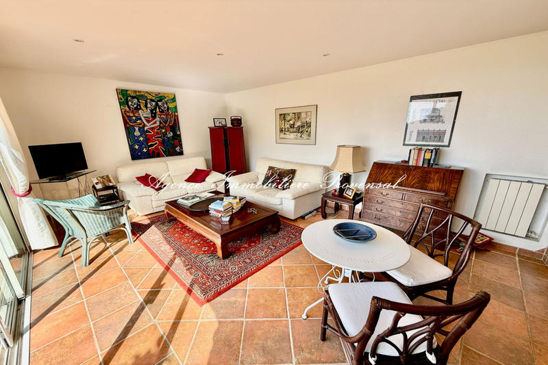 Villa - 184 m² - 7 pièces