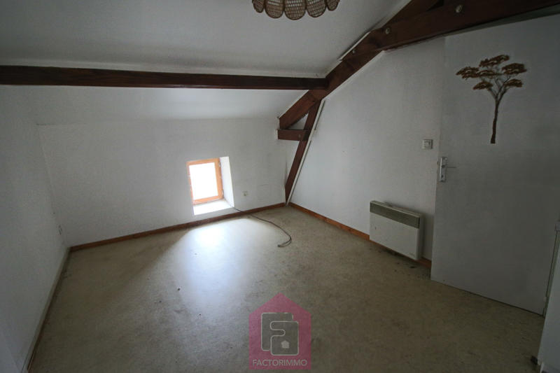 Maison - 187 m² - 9 pièces