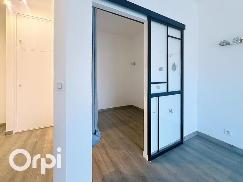 Studio - 35 m² - 2 pièces