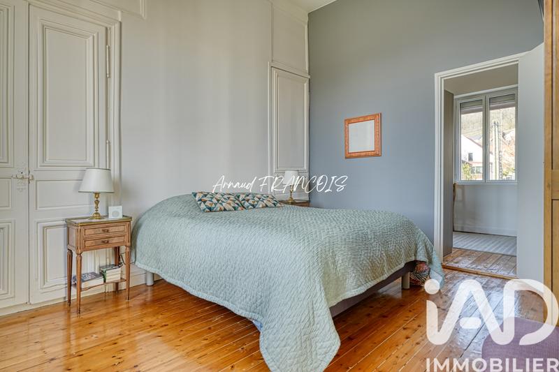 Maison - 190 m² - 8 pièces