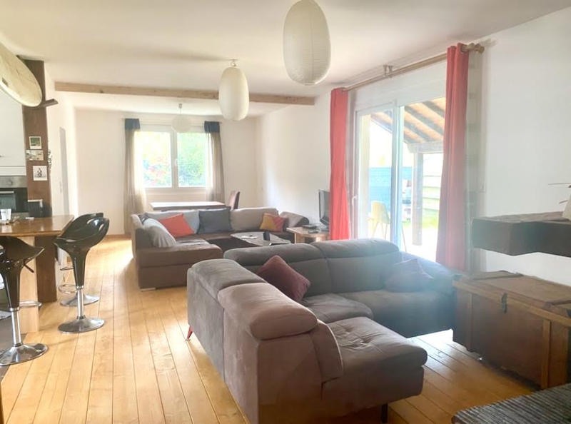 Maison - 110 m² - 4 pièces