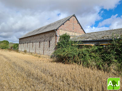 Maison ancienne - 200 m² - 1 pièce