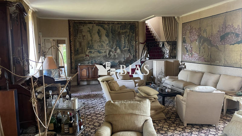 Manoir - 580 m² - 17 pièces