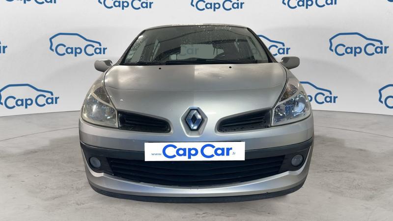 Renault Clio III 1.6 110 Bva Confort Dynamique