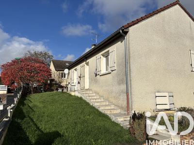 Maison - 94 m² - 5 pièces