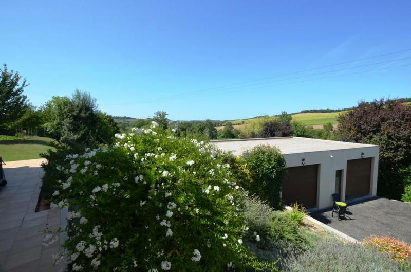 Maison - 162 m² - 8 pièces