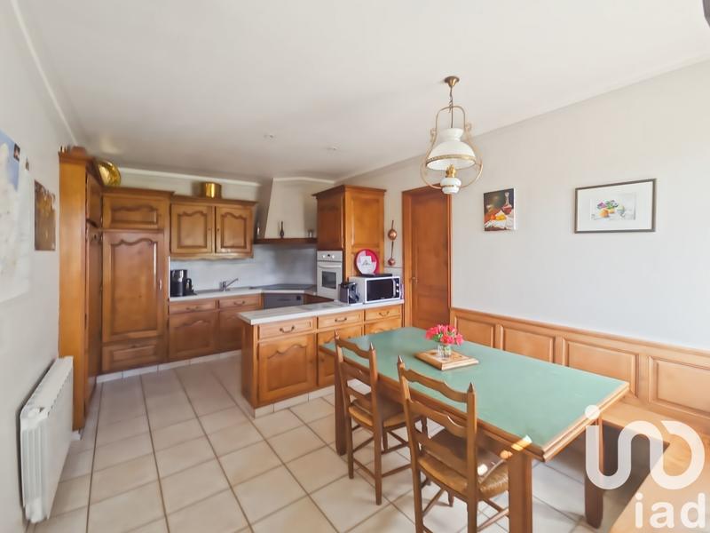 Maison - 207 m² - 10 pièces