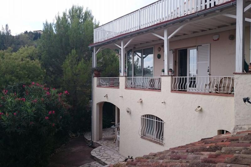 Maison - 221 m² - 6 pièces