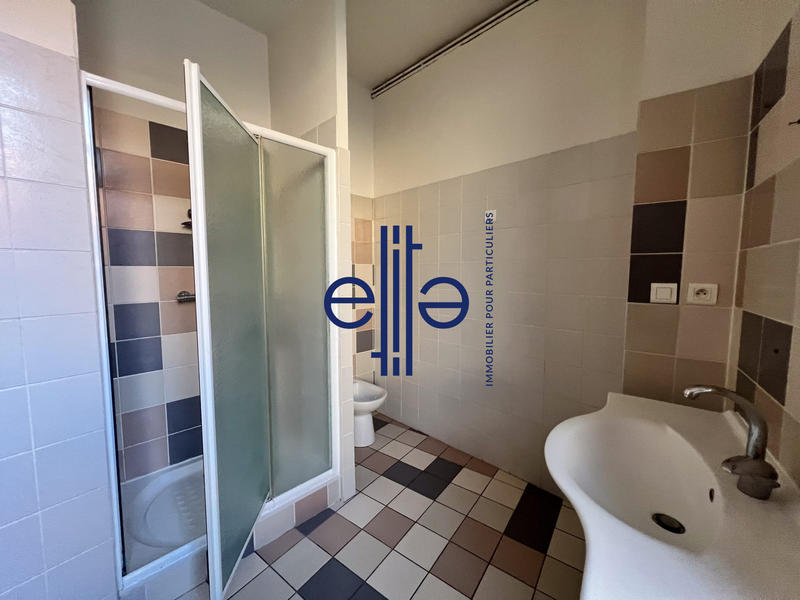 Maison - 170 m² - 9 pièces