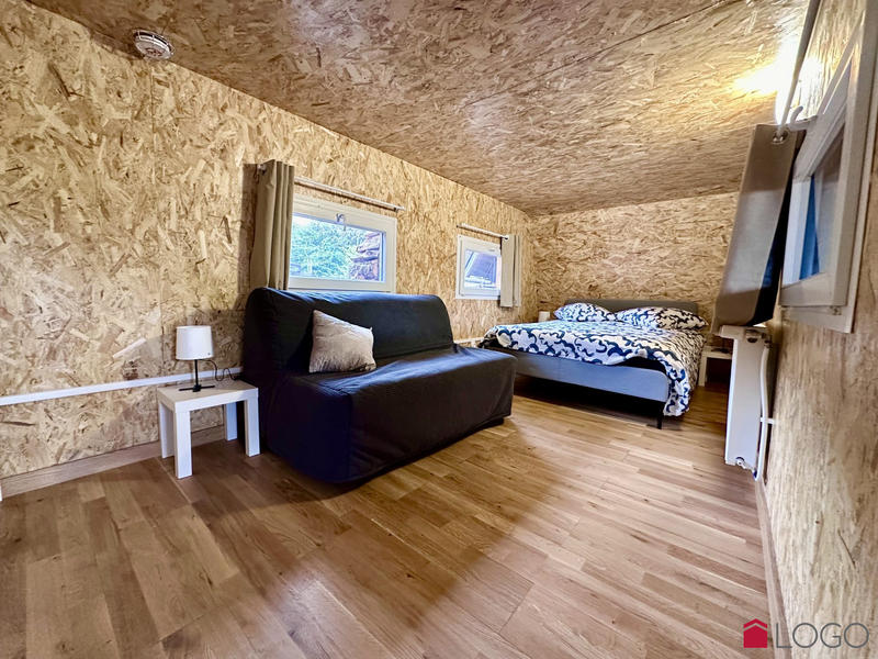 Terrain de loisirs - 3 800 m²