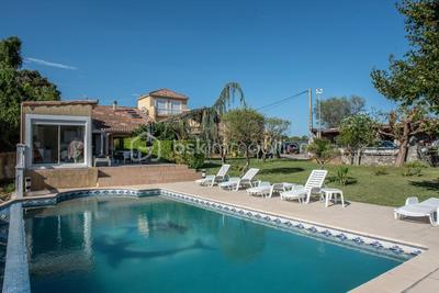 Propriété - 340 m² - 16 pièces