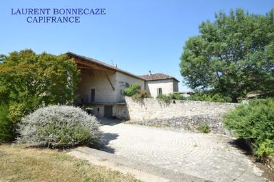 Maison - 257 m² - 7 pièces