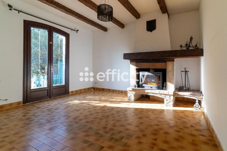 Maison - 328 m² - 8 pièces