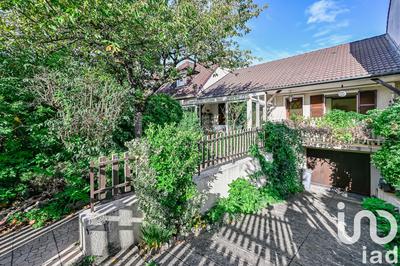 Maison - 93 m² - 4 pièces