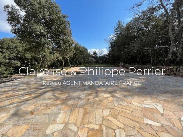 Propriété - 125 m² - 5 pièces