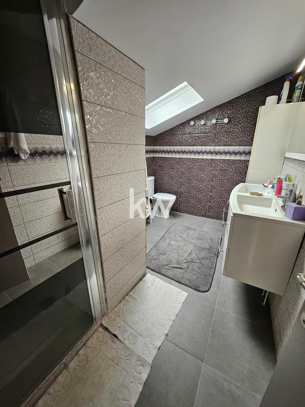 Maison - 127 m² - 7 pièces