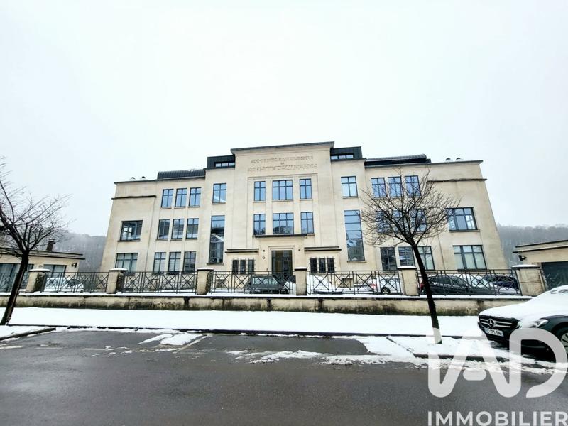 Appartement - 185 m² - 4 pièces