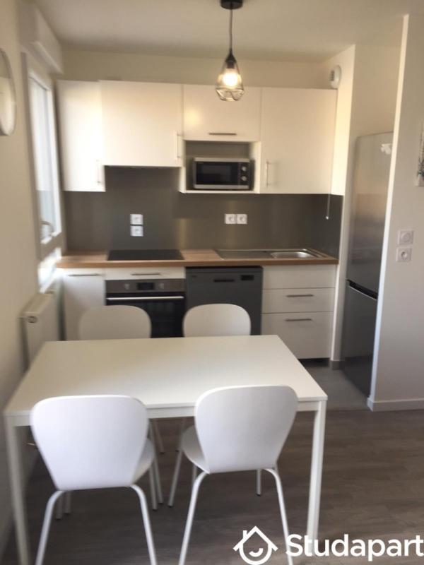 Chambre - 12 m² - 1 pièce