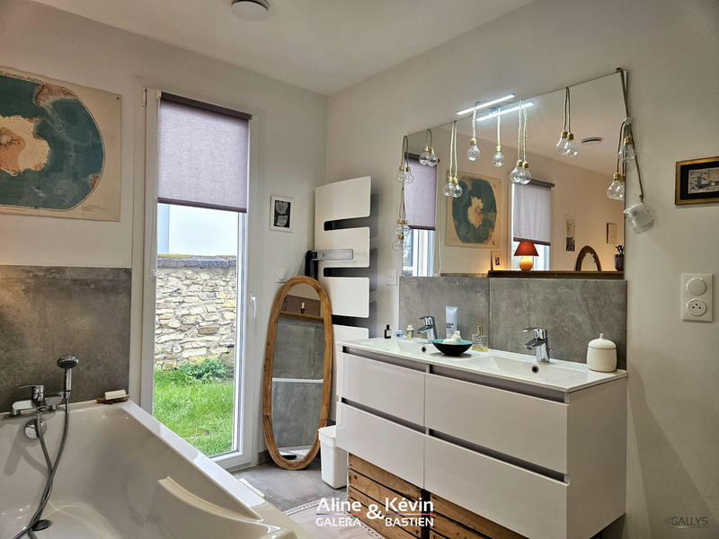 Maison - 106 m² - 4 pièces