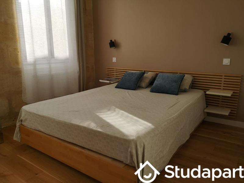 Chambre - 11 m² - 1 pièce