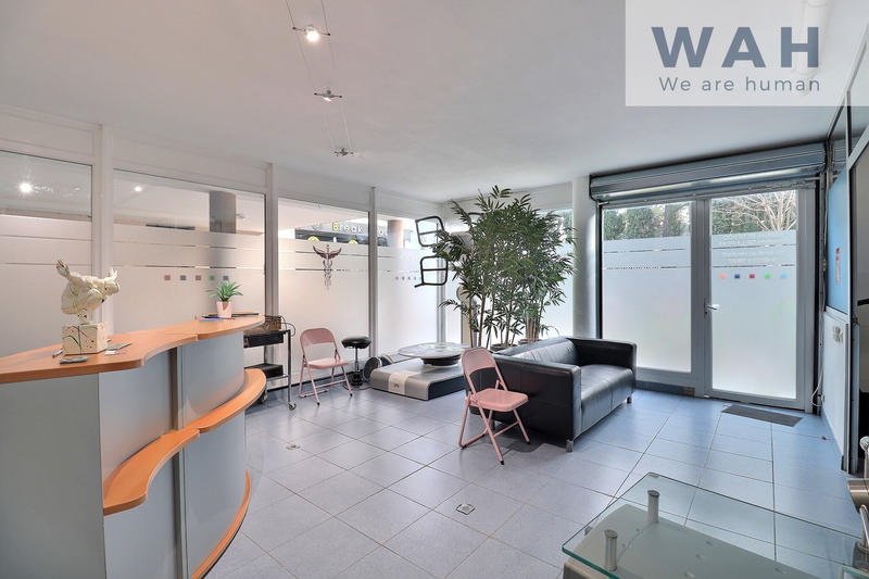 Local commercial - 114 m²