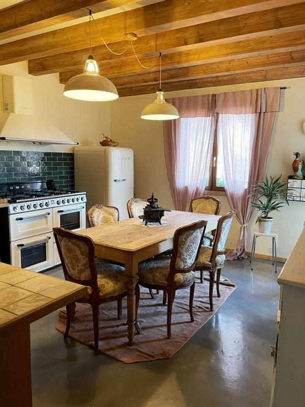 Demeure - 175 m² - 5 pièces