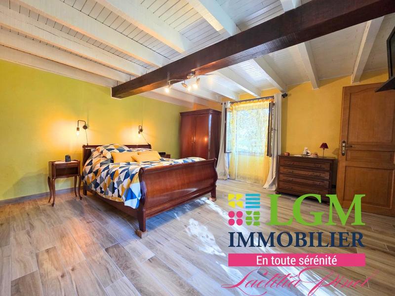 Maison - 200 m² - 7 pièces