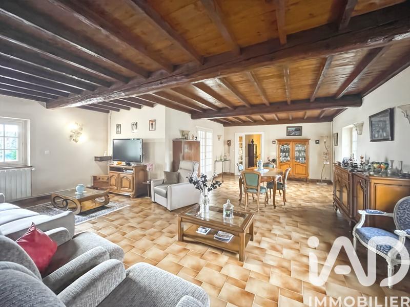 Maison - 180 m² - 7 pièces