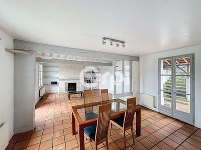 Maison ancienne - 152 m² - 5 pièces