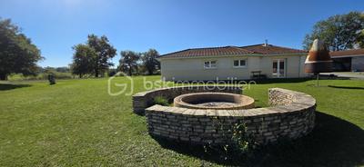 Maison - 247 m² - 5 pièces