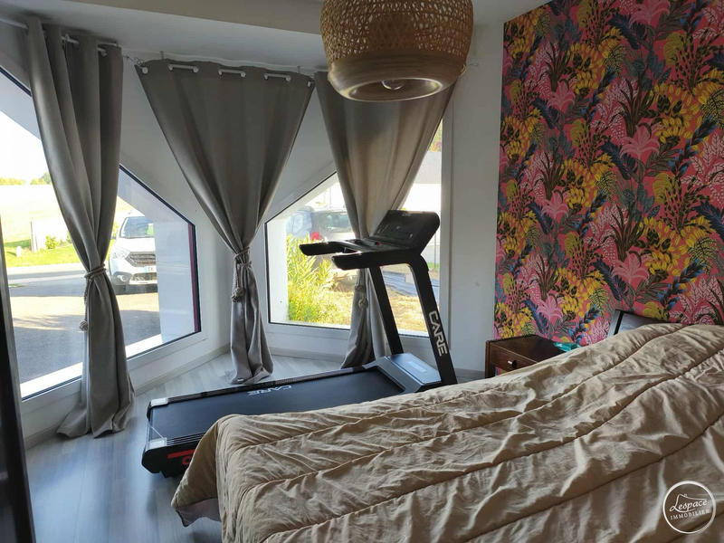 Maison - 170 m² - 7 pièces