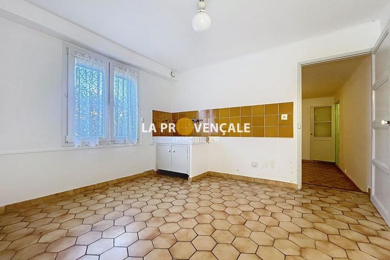 Maison - 170 m² - 9 pièces